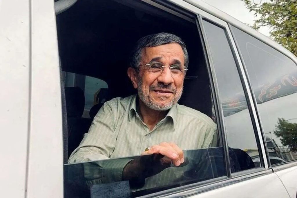 آیا احمدی‌نژاد فرد مورد ادعای ترامپ است؟ نیکزاد: امکان ندارد!