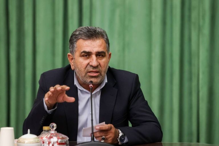 حقوق‌های جدید می‌رسد یا نه؟! بابایی‌کارنامی تأمین اجتماعی را به اقدام فوری فراخواند!