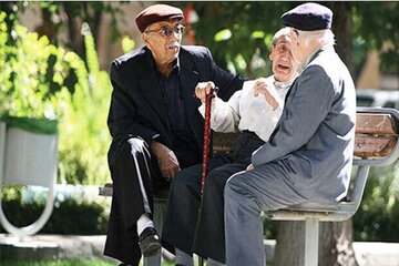 چه کسی پاسخگوی بازنشستگان است؟