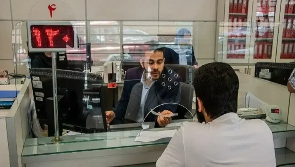 بانک مرکزی از مشتریان حمایت می‌کند؛ چک‌های برگشتی و جریمه دیرکرد ناشی از اختلال بانکی بخشوده می‌شود