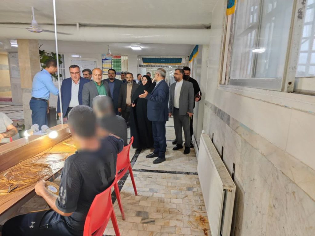 پیوند بهزیستی و ندامتگاه‌ها برای بازگشت سالم زندانیان به جامعه / استقرار روان‌شناسان و مددکاران در زندان‌های مازندران