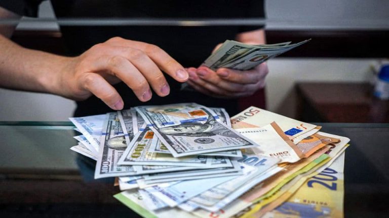 سایه جنگ بر بازارها؛ دلار، طلا و بورس در مسیر نوسان
