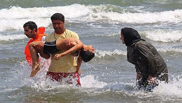 غرق شدن ۲ جوان ۱۹ ساله در ساحل بابلسر