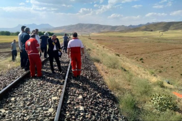 برخورد قطار با دو زن در سوادکوه؛ یک نفر جان باخت