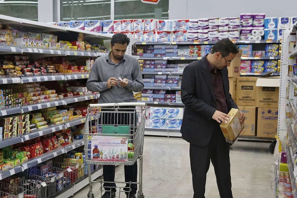 اقتصاددان: کالابرگ دیگر اثر سابق را ندارد؛ بدون مهار تورم، سفره کارگران کوچک‌تر می‌شود
