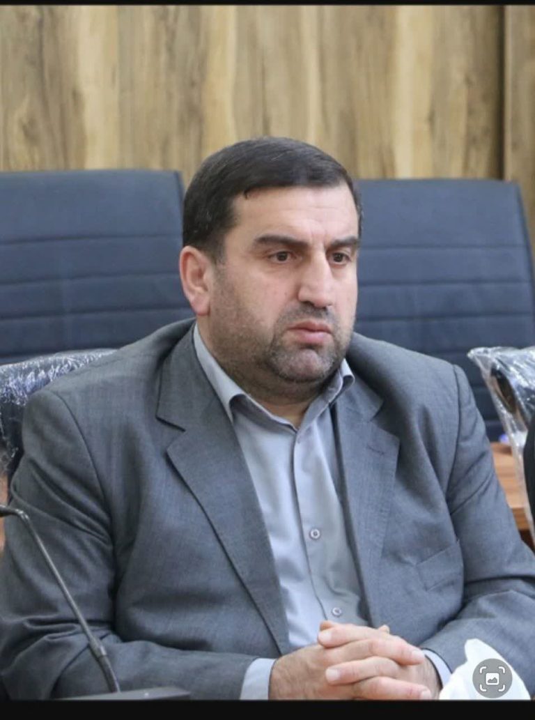 سقف می‌سازند، بی‌سقف می‌مانند!