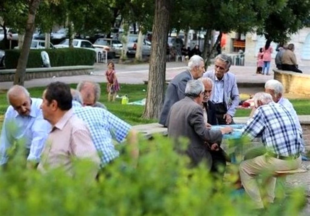 حق عائله‌مندی در کانون اعتراض بازنشستگان؛ بابایی کارنامی: این یک «حق مکتسبه» است و تأمین اجتماعی نباید چنین تصمیمی می‌گرفت