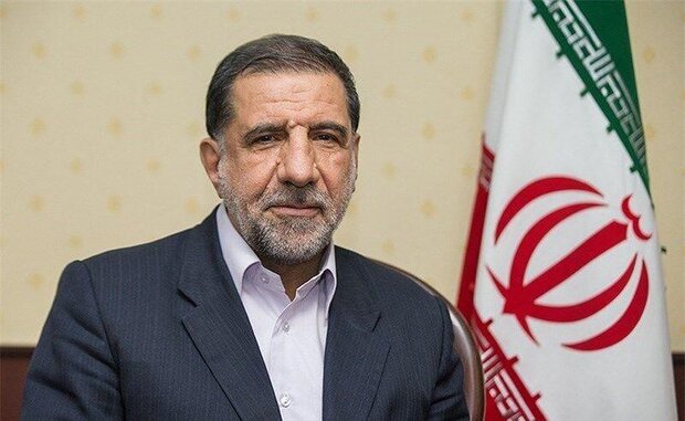آمریکایی‌ها مانند کسی هستند که در باتلاق گرفتار شده است/ مردم با وجود گرانی و تورم پای کار ایستاده‌اند