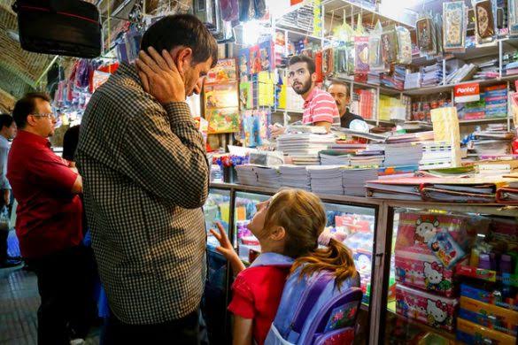 مهر در راه است؛ وقتی خرید کیف و کفش برای خانواده‌ها به رؤیا تبدیل می‌شود